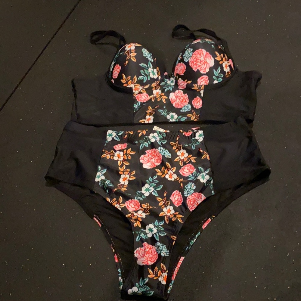 Woman’s XL Bikini